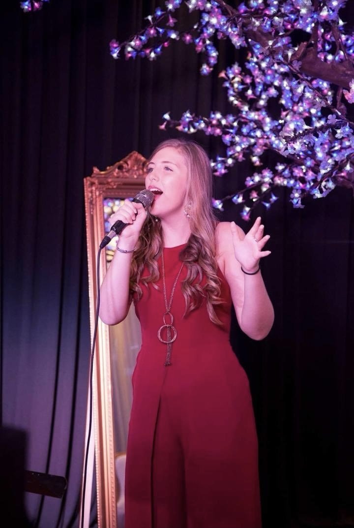 Singing.jpg